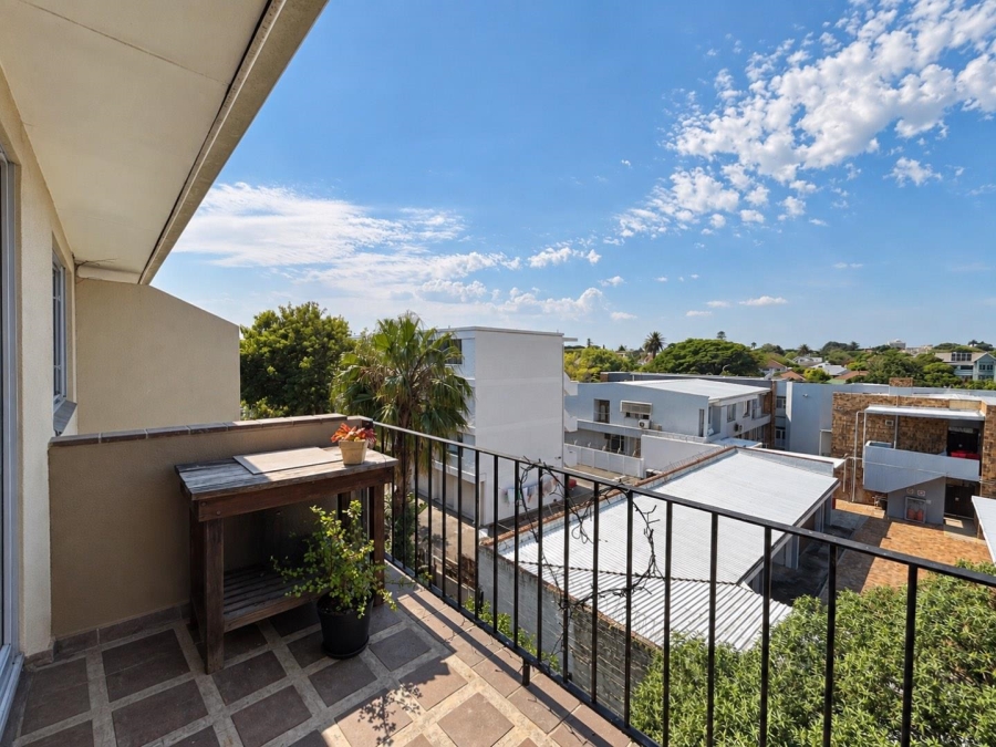 1 Bedroom Property for Sale in Rosebank Western Cape